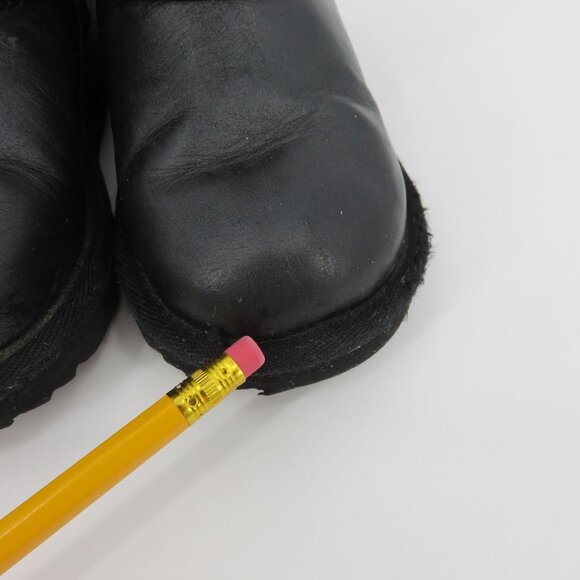 Ugg Toddler 7 US 6 UK 1167315T Kids Classic Mini Pearlized Boot Black Winter - Picture 4 of 15